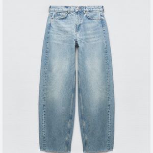 ZARA MID-RISE TAPERED FIT BALLOON JEANS Light blue, Size 36, US 4